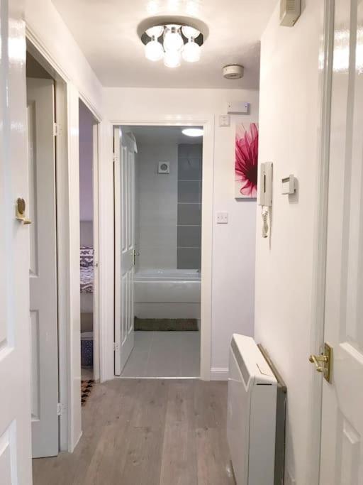 Apartment Stylish 2bedroom With Free Parking *